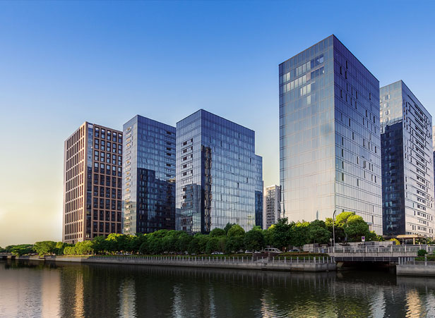 buildings on water add risk to property